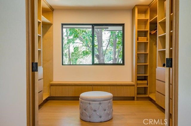 24245 Hatteras, Woodland Hills (los Angeles), CA 91367