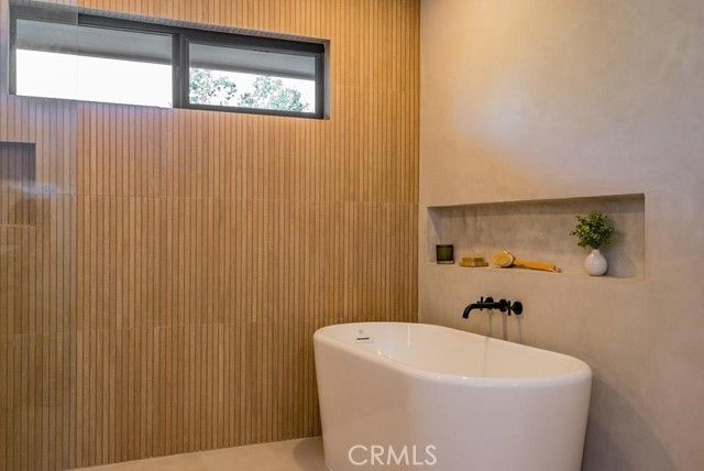 24245 Hatteras, Woodland Hills (los Angeles), CA 91367