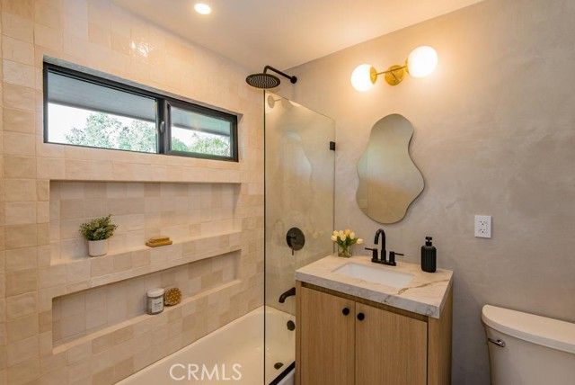 24245 Hatteras, Woodland Hills (los Angeles), CA 91367