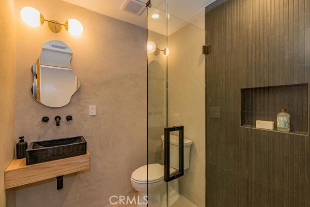 24245 Hatteras, Woodland Hills (los Angeles), CA 91367