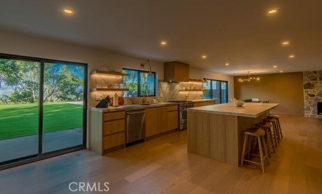 24245 Hatteras, Woodland Hills (los Angeles), CA 91367