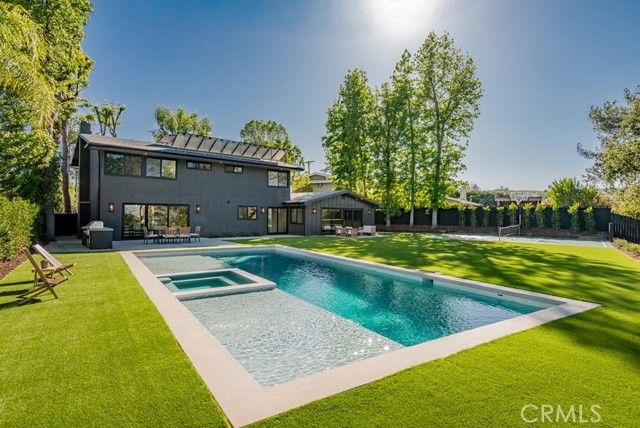 24245 Hatteras, Woodland Hills (los Angeles), CA 91367