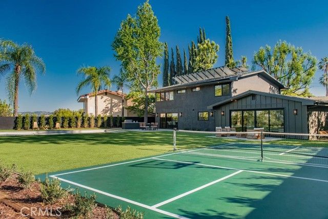 24245 Hatteras, Woodland Hills (los Angeles), CA 91367