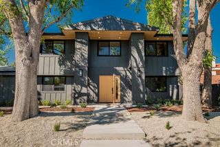 24245 Hatteras, Woodland Hills (los Angeles), CA 91367