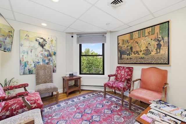 1051 Beacon 408, Brookline, MA 02446