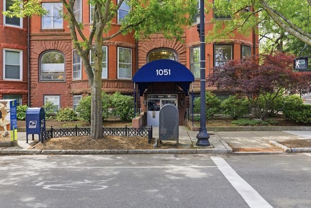 1051 Beacon 408, Brookline, MA 02446