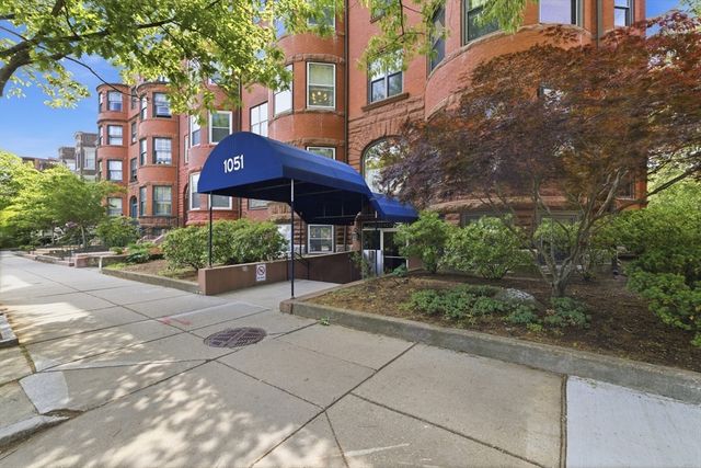 1051 Beacon 408, Brookline, MA 02446