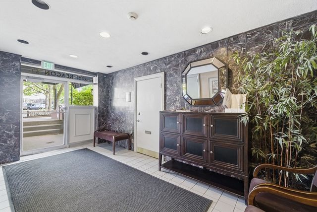1051 Beacon 408, Brookline, MA 02446