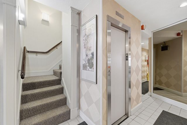 1051 Beacon 408, Brookline, MA 02446