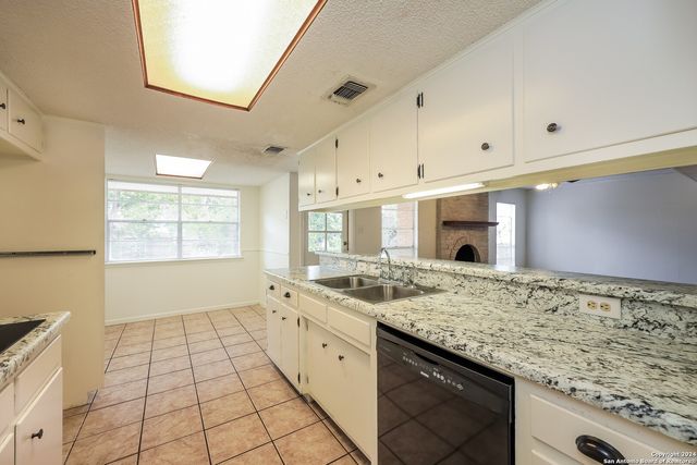 3647 PINEBLUFF DR, San Antonio, TX 78230