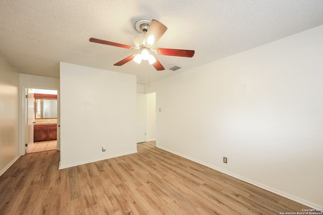 3647 PINEBLUFF DR, San Antonio, TX 78230