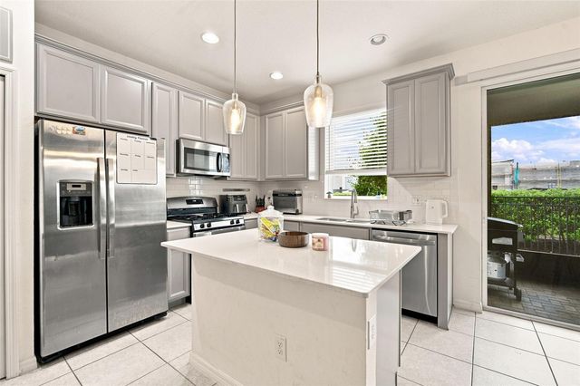 6252 CAMINO DRIVE, Apollo Beach, FL 33572