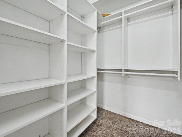 2800 Pearwood Court, Matthews, NC 28105