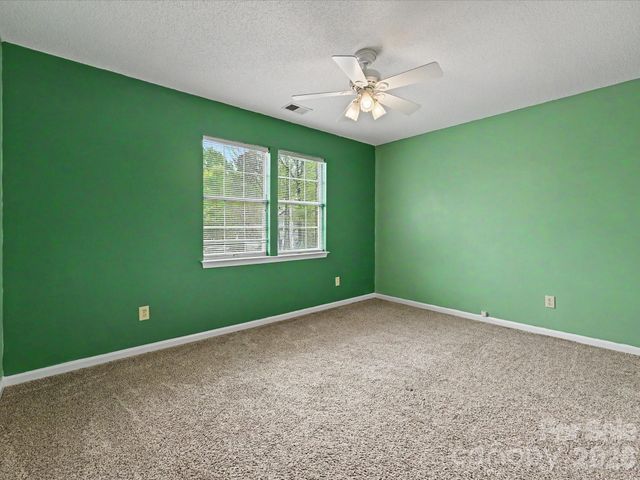 2800 Pearwood Court, Matthews, NC 28105