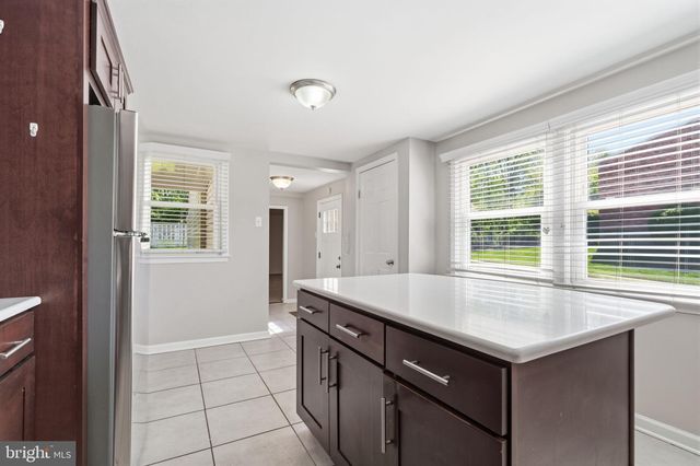 337 SURREY LN, Hatboro, PA 19040