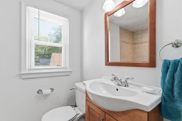 337 SURREY LN, Hatboro, PA 19040