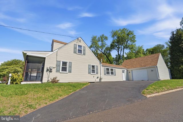 337 SURREY LN, Hatboro, PA 19040