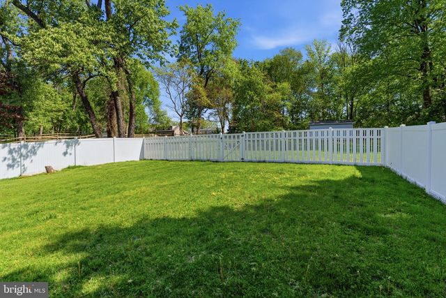 337 SURREY LN, Hatboro, PA 19040
