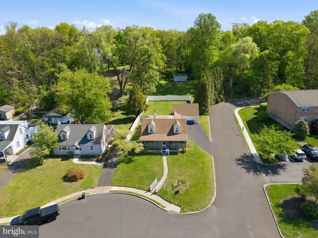 337 SURREY LN, Hatboro, PA 19040
