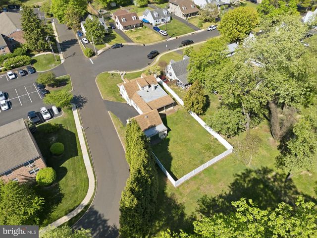 337 SURREY LN, Hatboro, PA 19040