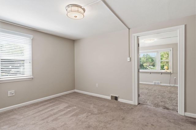 337 SURREY LN, Hatboro, PA 19040