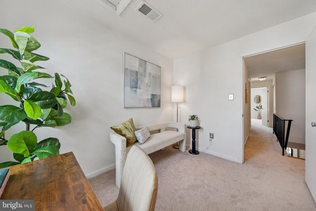 1332 EMERALD ST NE, Washington, DC 20002