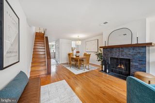 1332 EMERALD ST NE, Washington, DC 20002