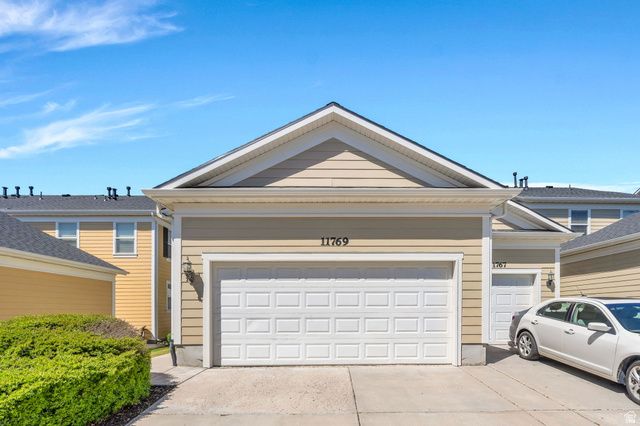 11769 S GRANDVILLE AVE, South Jordan, UT 84009