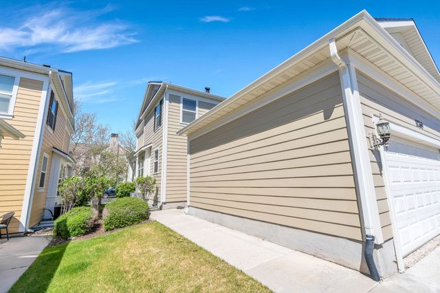 11769 S GRANDVILLE AVE, South Jordan, UT 84009