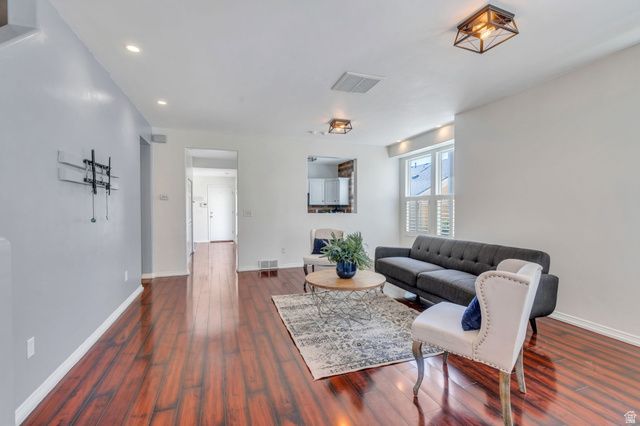 11769 S GRANDVILLE AVE, South Jordan, UT 84009