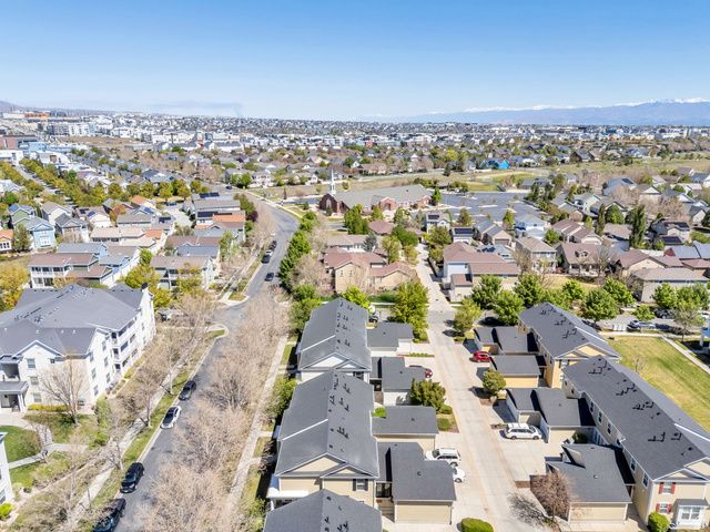 11769 S GRANDVILLE AVE, South Jordan, UT 84009