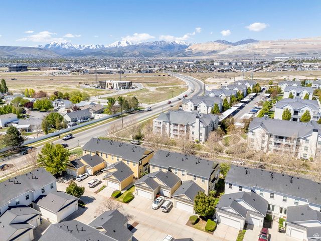 11769 S GRANDVILLE AVE, South Jordan, UT 84009