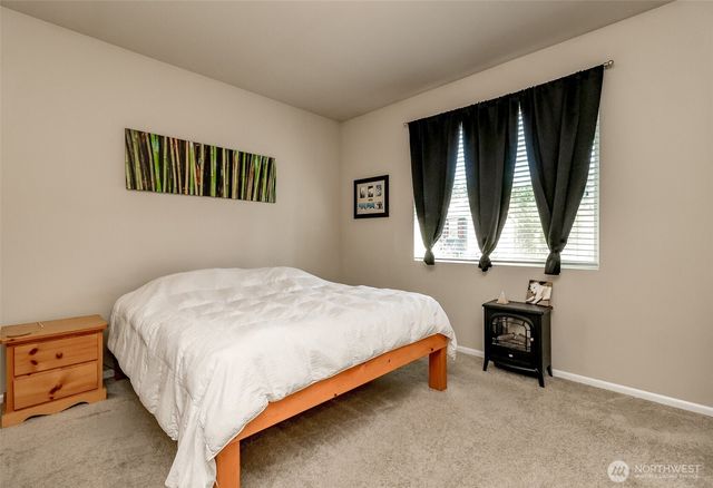 3947 Jett Lane NE, Lacey, WA 98516