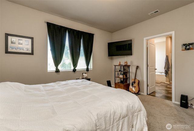 3947 Jett Lane NE, Lacey, WA 98516