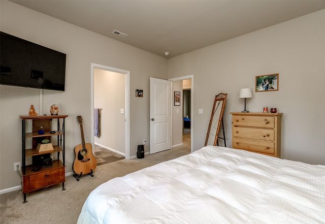 3947 Jett Lane NE, Lacey, WA 98516