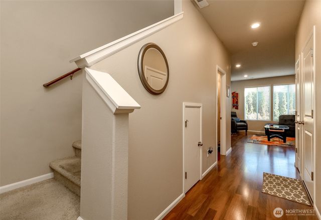 3947 Jett Lane NE, Lacey, WA 98516