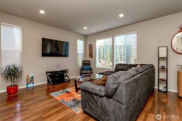 3947 Jett Lane NE, Lacey, WA 98516