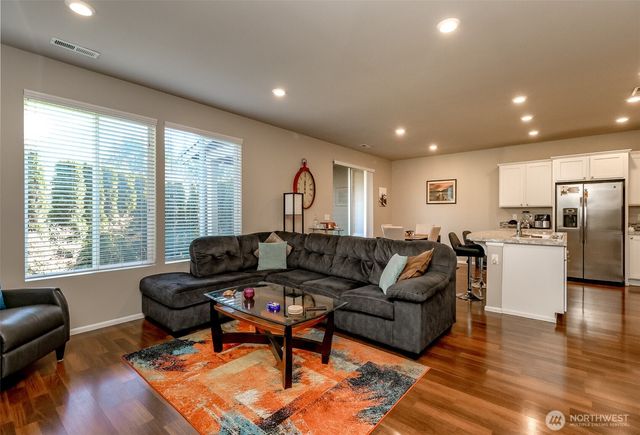 3947 Jett Lane NE, Lacey, WA 98516