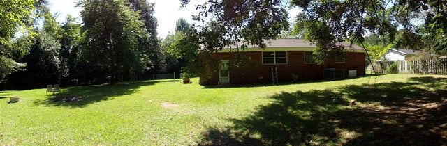 215 Country Road, Jacksonville, NC 28546