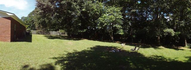 215 Country Road, Jacksonville, NC 28546