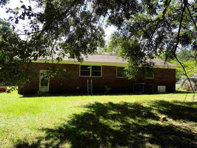 215 Country Road, Jacksonville, NC 28546