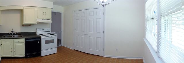 215 Country Road, Jacksonville, NC 28546