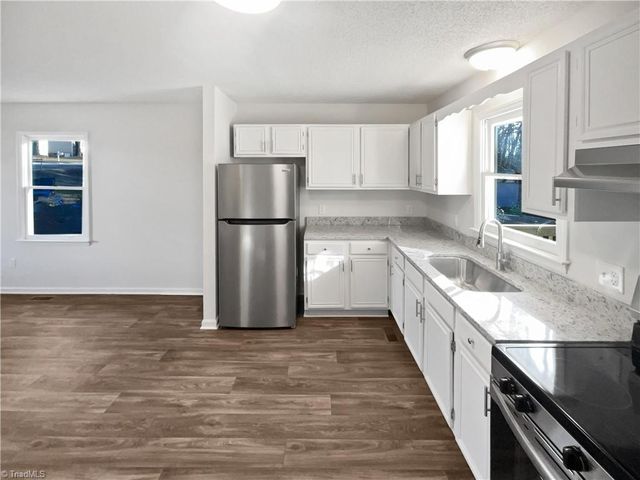 625 Garrett Street, Greensboro, NC 27406