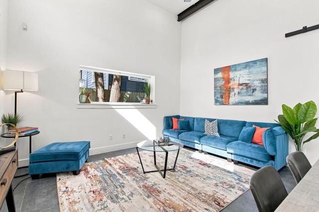 109 Bryan Street B, Houston, TX 77011