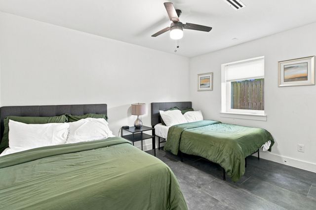 109 Bryan Street B, Houston, TX 77011