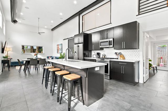 109 Bryan Street B, Houston, TX 77011