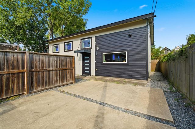 109 Bryan Street B, Houston, TX 77011
