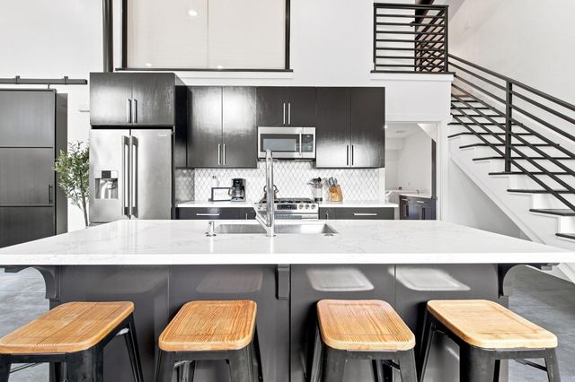 109 Bryan Street B, Houston, TX 77011