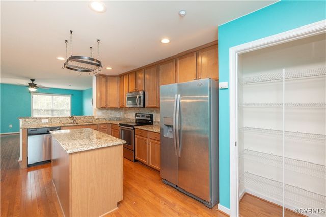 3230 Perdue Springs Ln, Chester, VA 23831