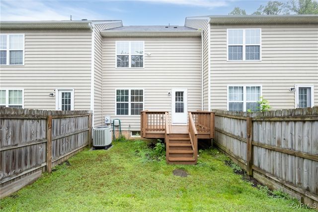 3230 Perdue Springs Ln, Chester, VA 23831